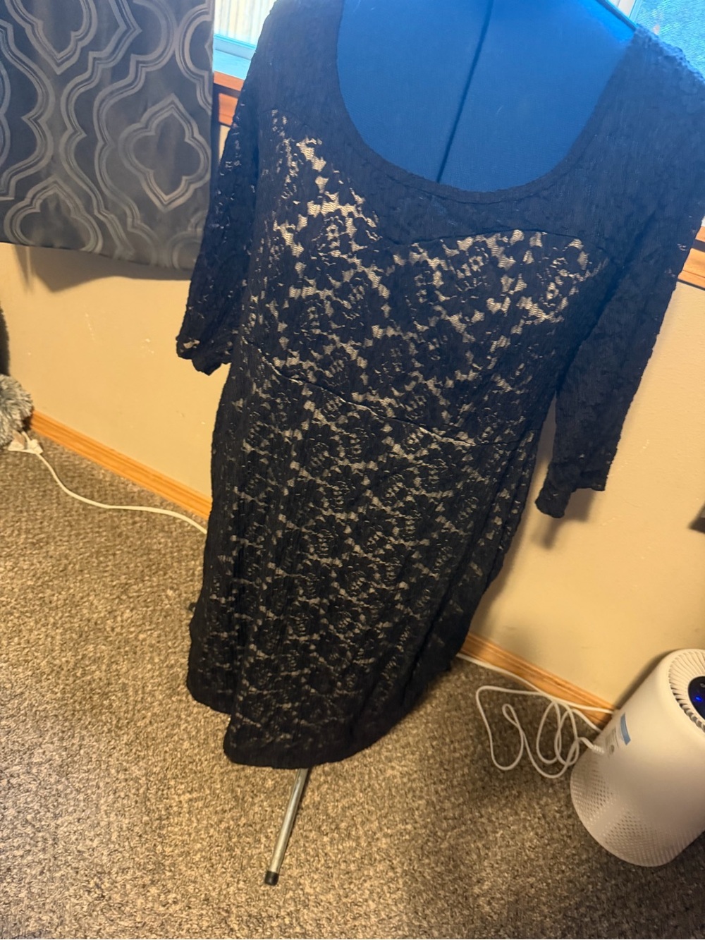 Torrid vintage 2000’s Black Lace Overlay Scoop-Neck Dress open back design